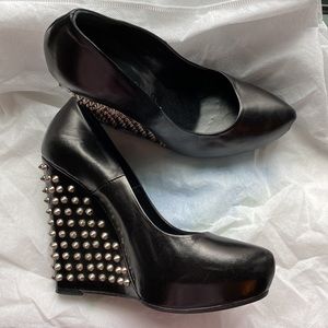Giacomorelli Made in Italy Leather & Studs Wedge, 37 or 6.5